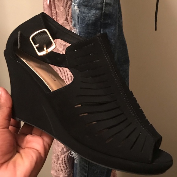 black wedges - Picture 1 of 1